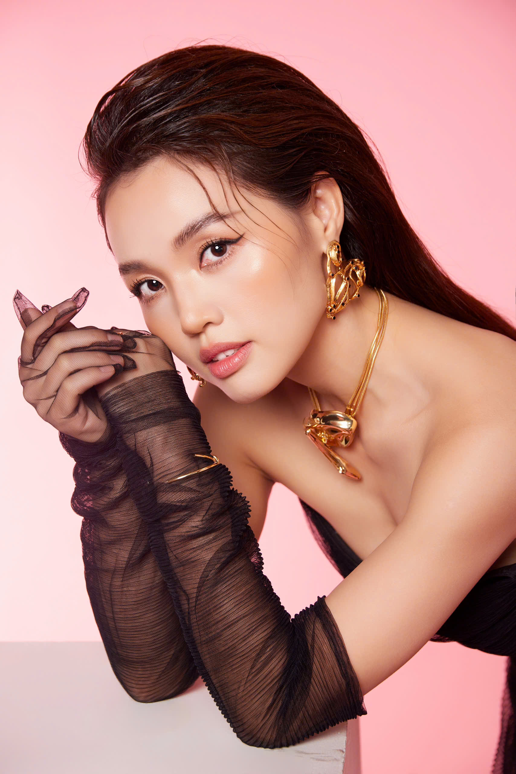 Linh Phi